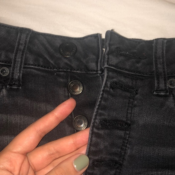 super cute black denim skirt - Picture 2 of 4